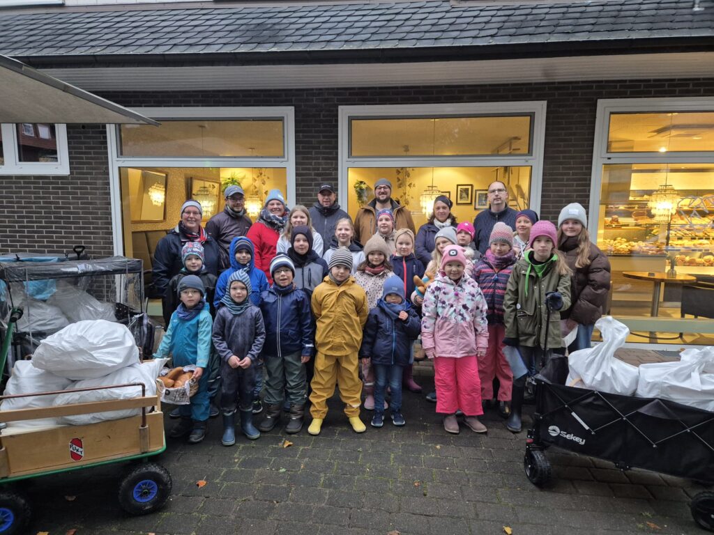 Gruppenfoto der Helferinnen und Helfer